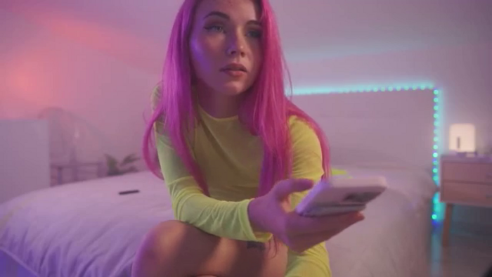 Sarah_Pink