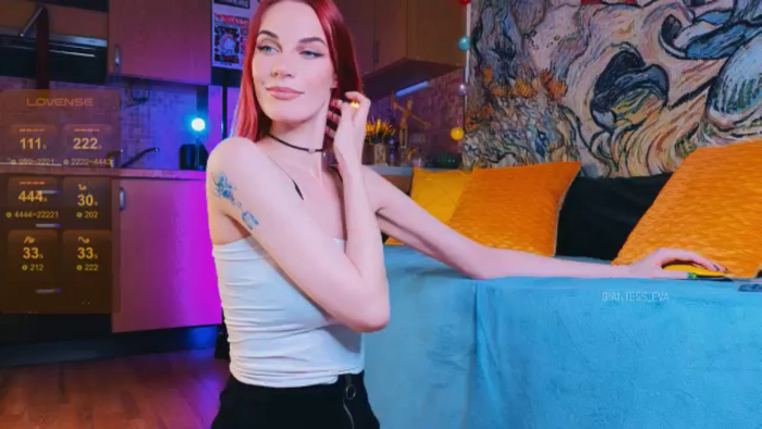 Giantess_Eva