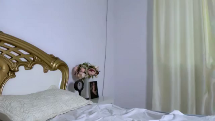 NycoleAniston