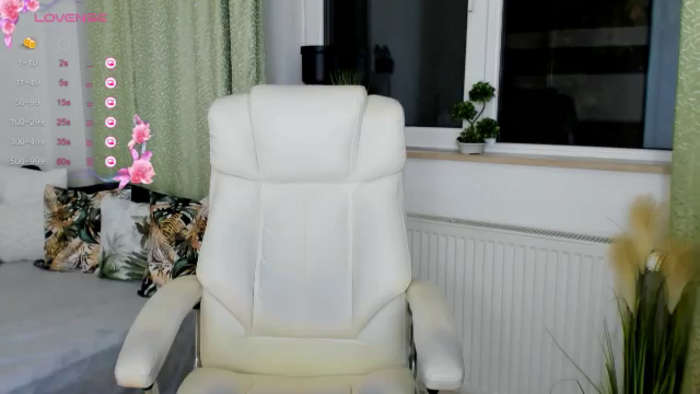 Queenevamaria