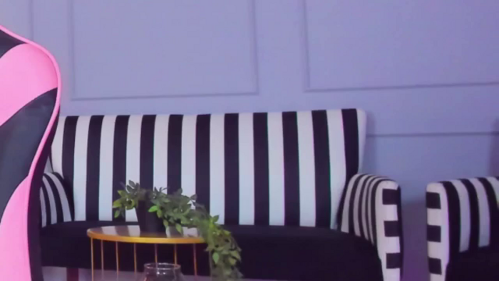 AwwwElla