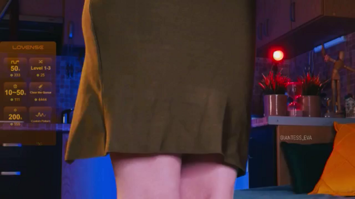 Giantess_Eva
