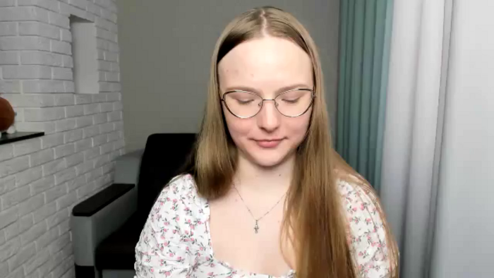 Shy_Melany