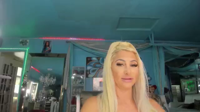ADRIANA_FOX