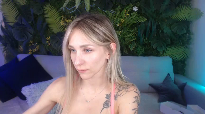 Horny_Blond