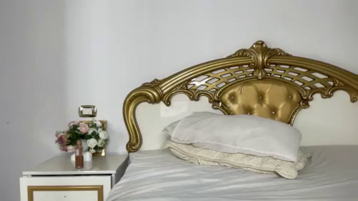 NycoleAniston