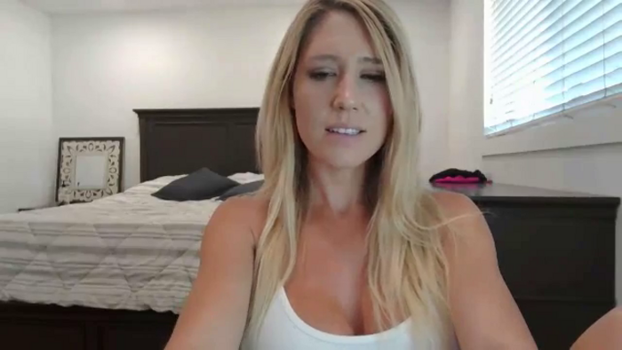 blond_milf