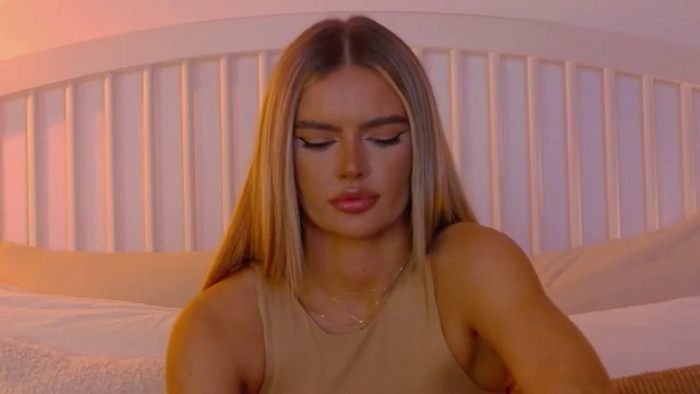 AnaisAnn