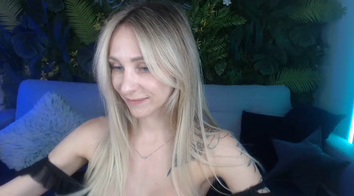 Horny_Blond