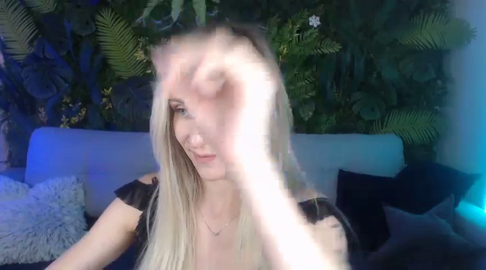 Horny_Blond