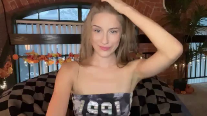 Luna_Moore1