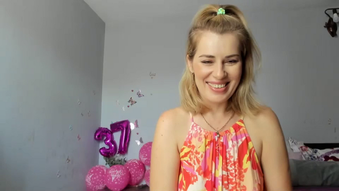 PrettyWomen31