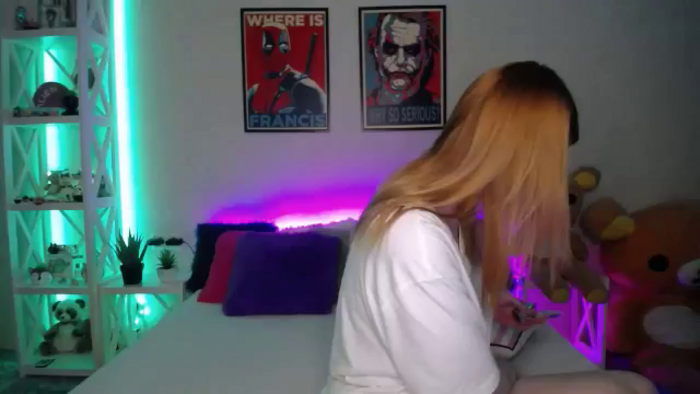 HOWERGIRL
