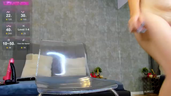 TorriHayes