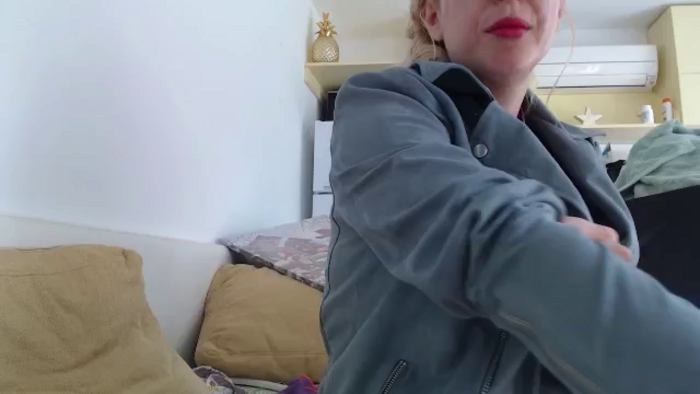 Miss_Born