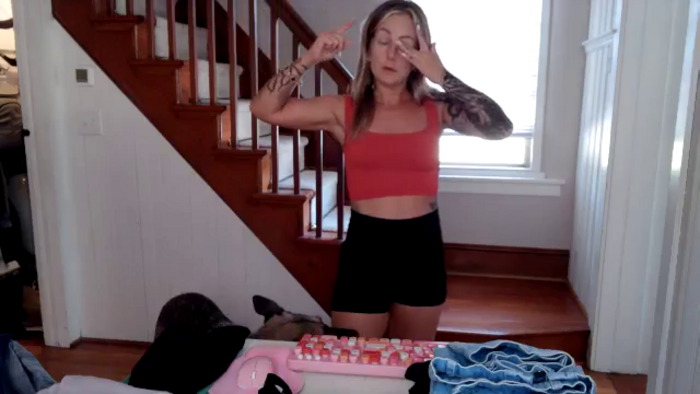 Lena_bee