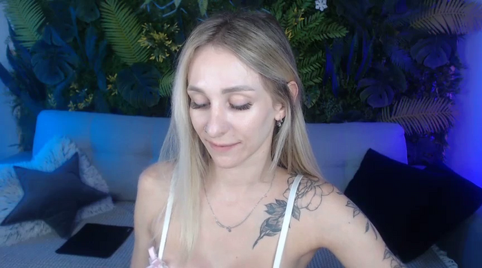 Horny_Blond