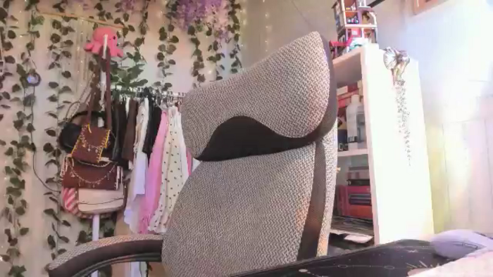 KellyAsian