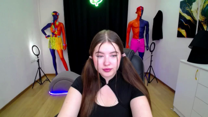 AdmireMyEyes