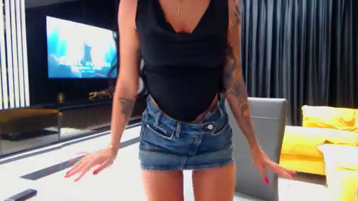 NicoleCrystal