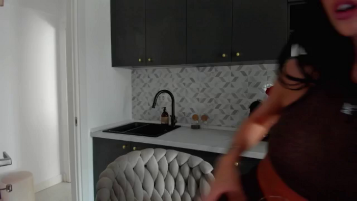 L_U_A_