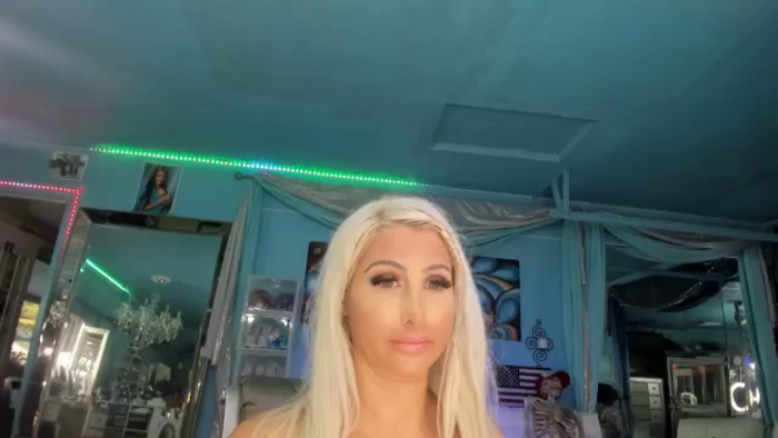 ADRIANA_FOX