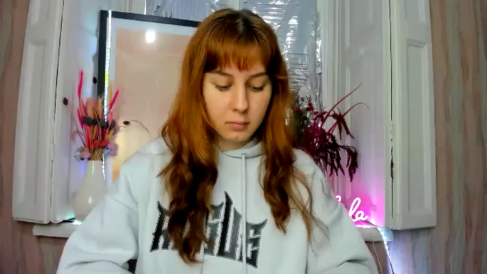 ArianaLu