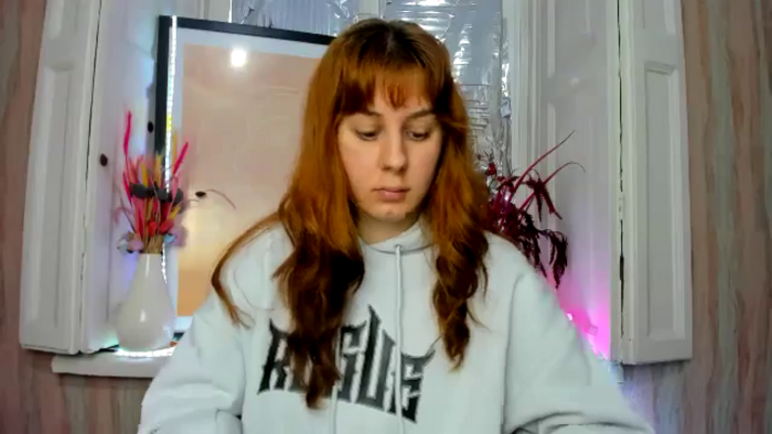 ArianaLu