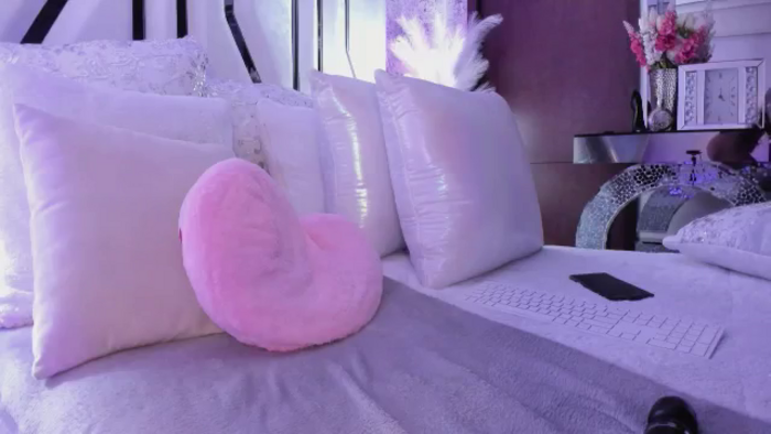 Valeria_Jade