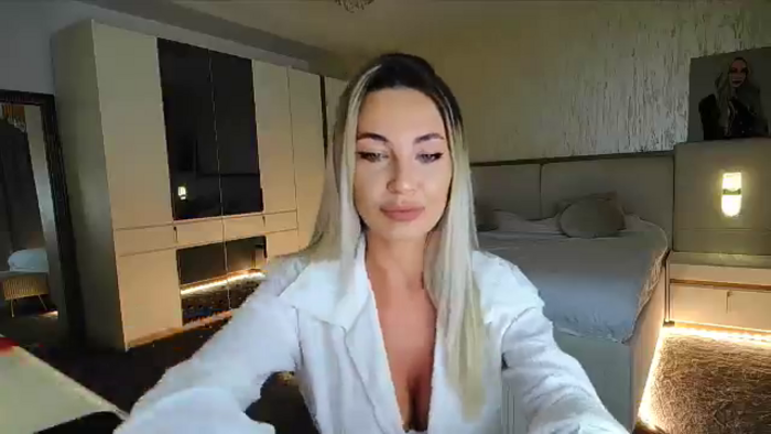 BlondeIsBack