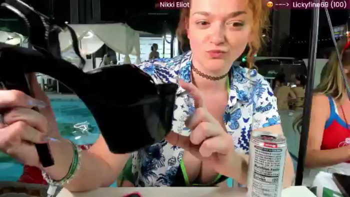 NikkiEliot