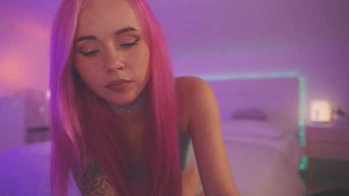Sarah_Pink