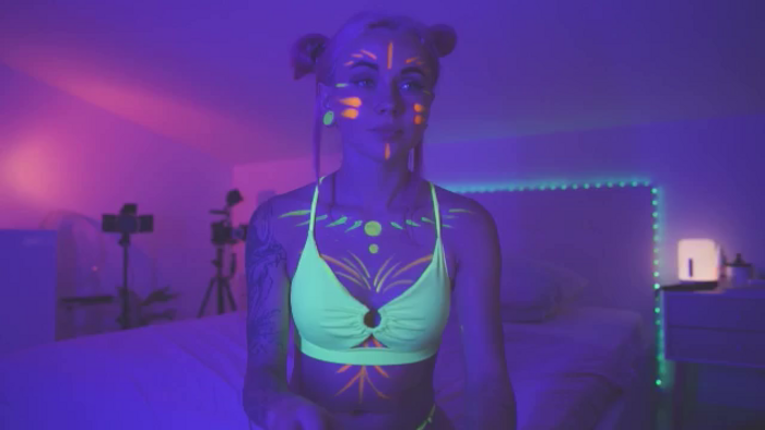Sarah_Pink