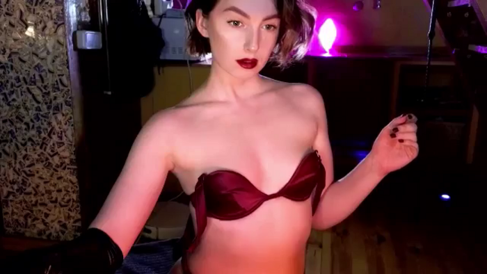 Red_Lips_Girl