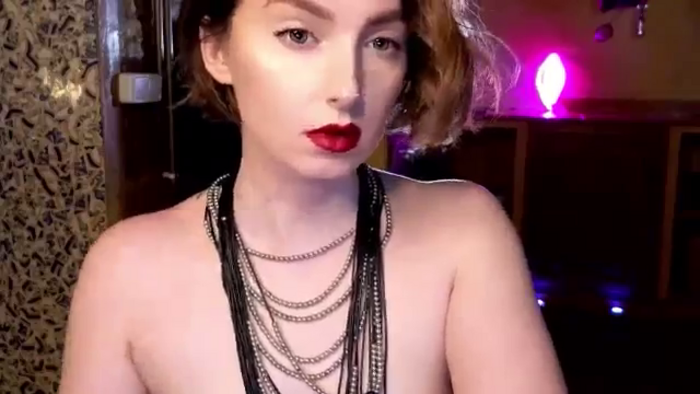 Red_Lips_Girl