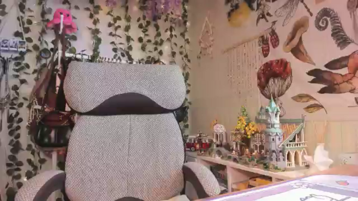 KellyAsian