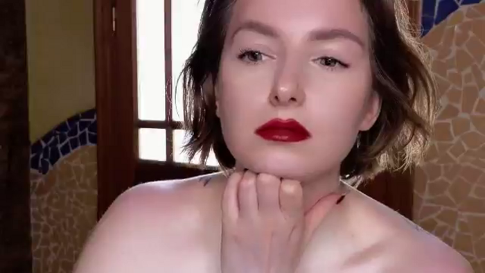 Red_Lips_Girl