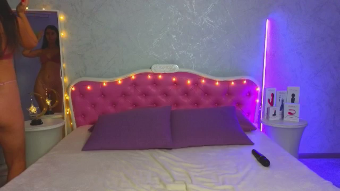 ArianaPetite