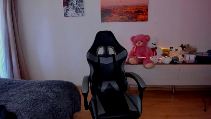 MiaSilkX