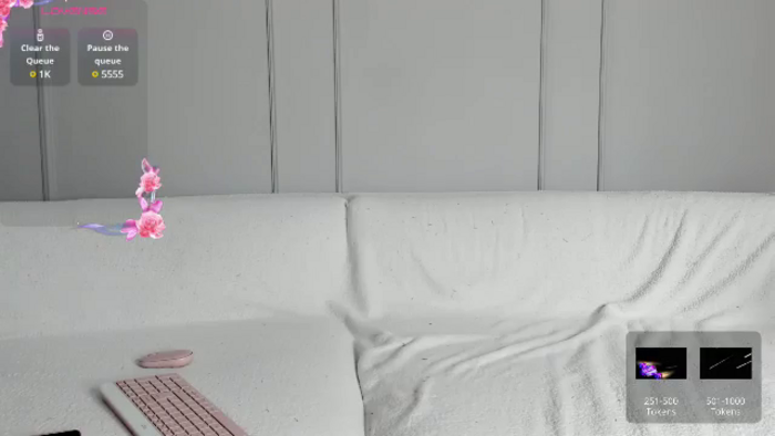 ShyEyesBlondy