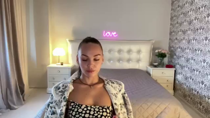 Briana_CoxX