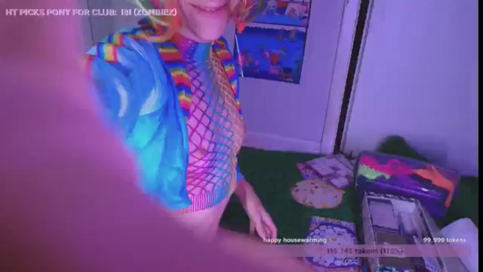 NaomiDee