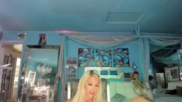 ADRIANA_FOX