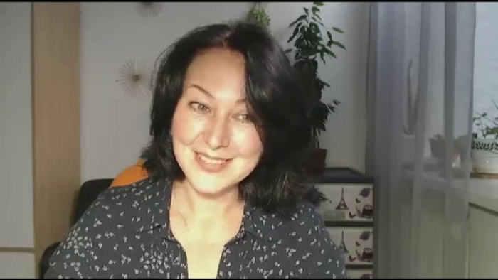 Lovely_Woman_