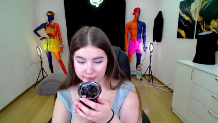 AdmireMyEyes