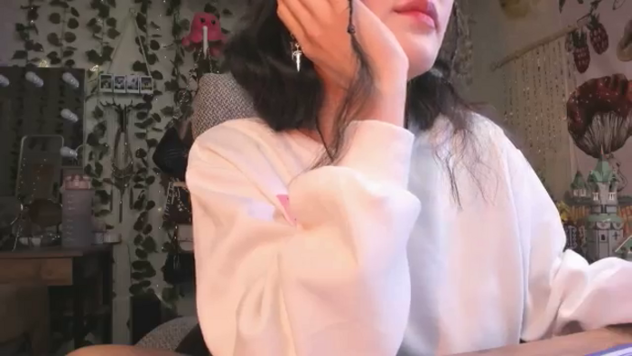 KellyAsian