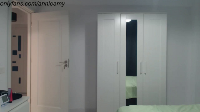 Annie_Amy
