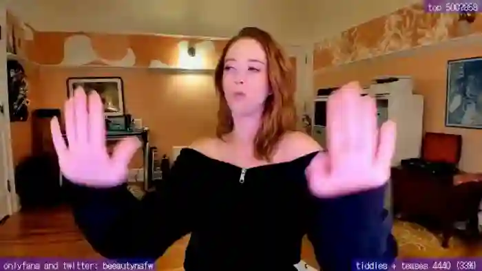 2024/10/23/mfc-beeautynsfw-04-31-40