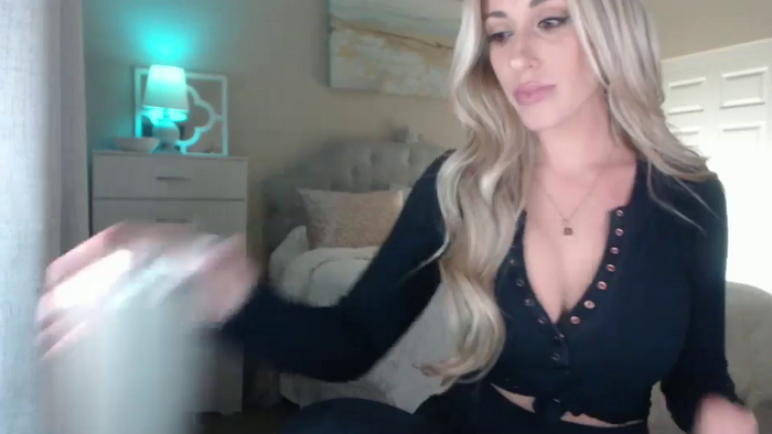 Queen_bambii