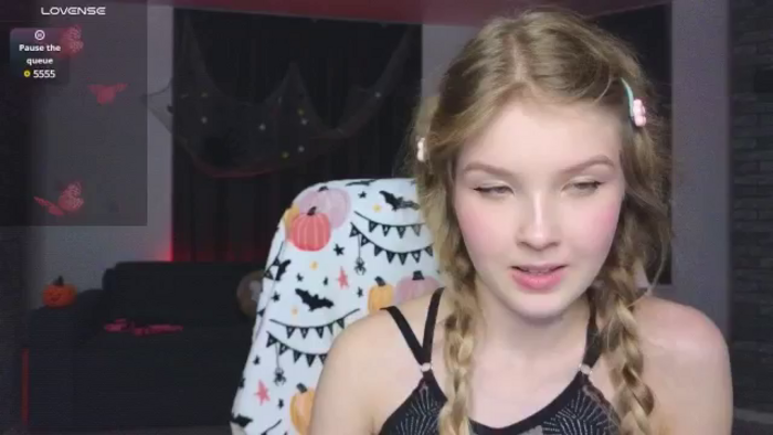 Emiliya_Cute